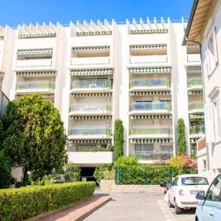 Le Goya By Halldis *